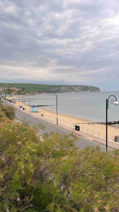 Swanage Bay Coastal Apartment Eksteriør billede